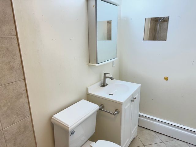 12 Portland St 7, Lynn, MA 01902