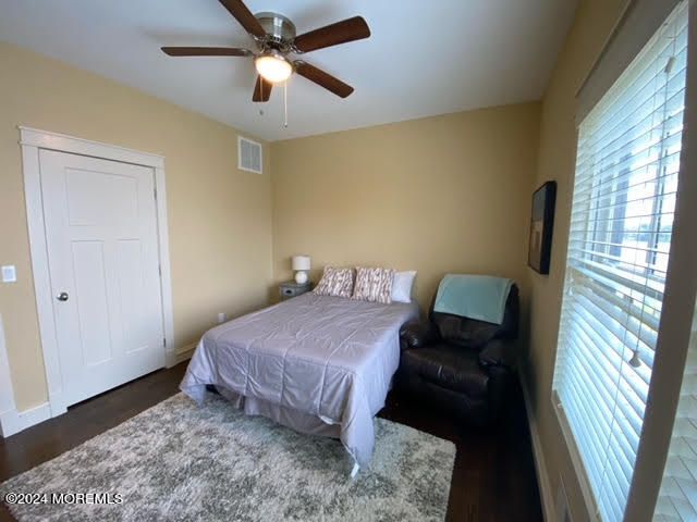 305 Newark Avenue, Point Pleasant Beach, NJ 08742