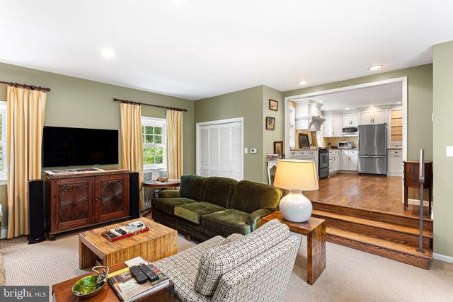 1233 FOLKESTONE WAY, Cherry Hill, NJ 08034