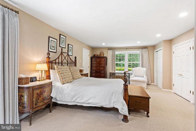 1233 FOLKESTONE WAY, Cherry Hill, NJ 08034