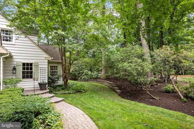 1233 FOLKESTONE WAY, Cherry Hill, NJ 08034