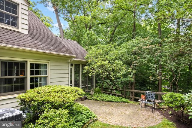 1233 FOLKESTONE WAY, Cherry Hill, NJ 08034