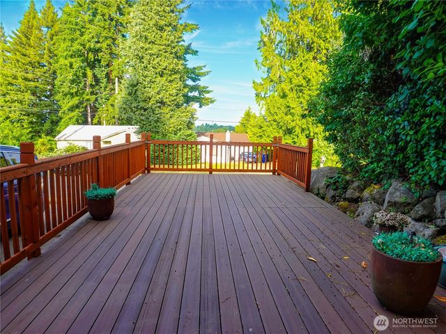 5451 32nd Avenue SW, Seattle, WA 98126