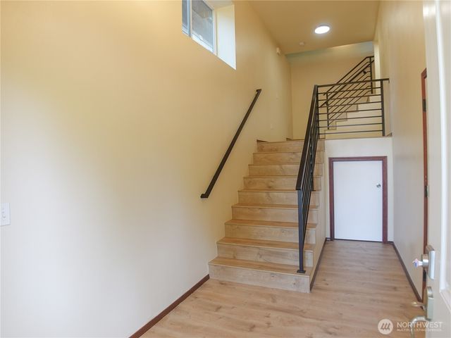 5451 32nd Avenue SW, Seattle, WA 98126