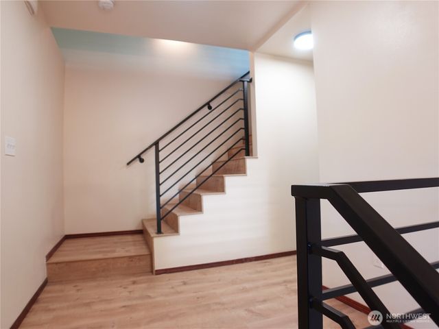 5451 32nd Avenue SW, Seattle, WA 98126