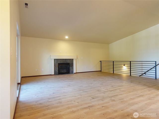 5451 32nd Avenue SW, Seattle, WA 98126