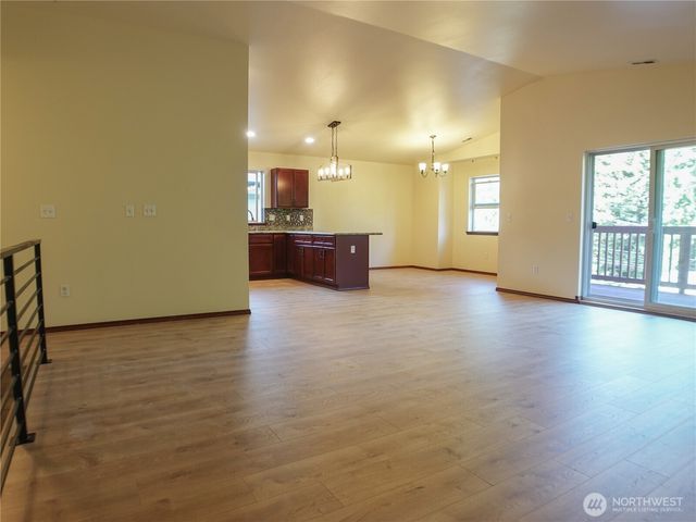 5451 32nd Avenue SW, Seattle, WA 98126