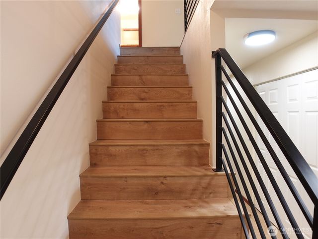 5451 32nd Avenue SW, Seattle, WA 98126