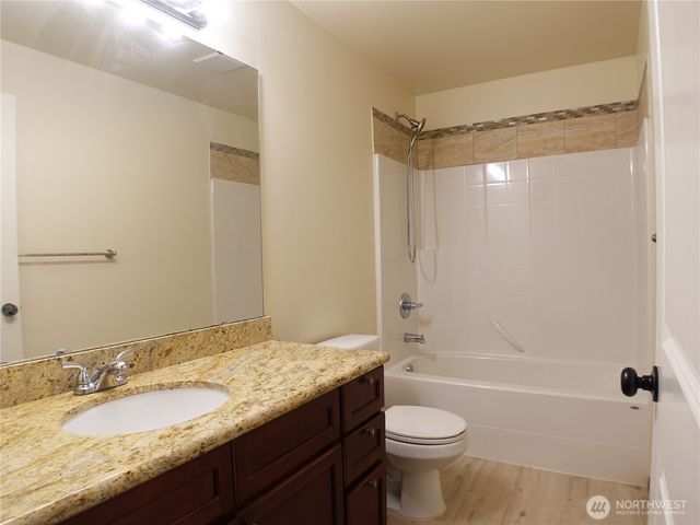 5451 32nd Avenue SW, Seattle, WA 98126