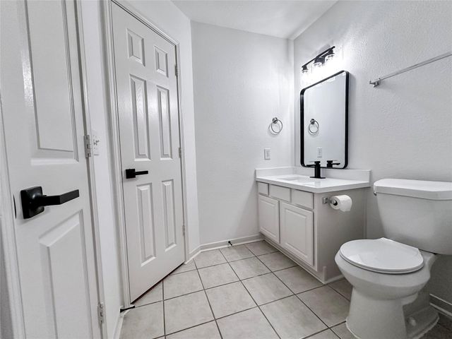 126 N Willow Point Circle, The Woodlands, TX 77382