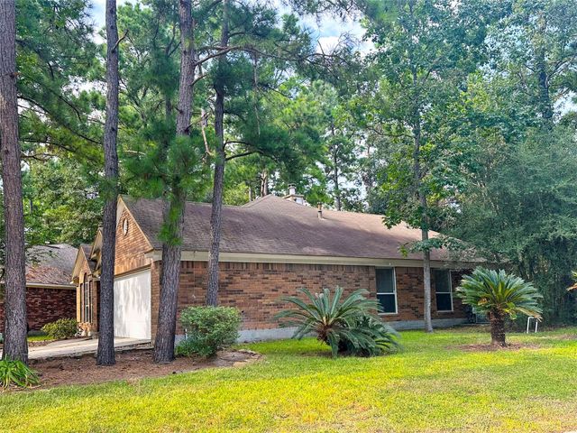 126 N Willow Point Circle, The Woodlands, TX 77382