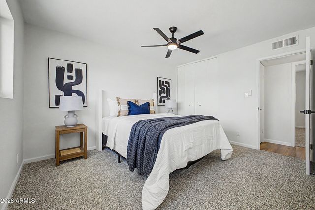 8450 E WINDSOR Avenue, Scottsdale, AZ 85257