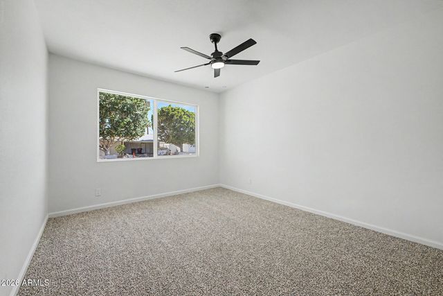 8450 E WINDSOR Avenue, Scottsdale, AZ 85257