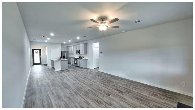 115 Resilient Gale, Magnolia, TX 77354