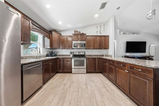 9195 N SAPONARIA DRIVE, Citrus Springs, FL 34433