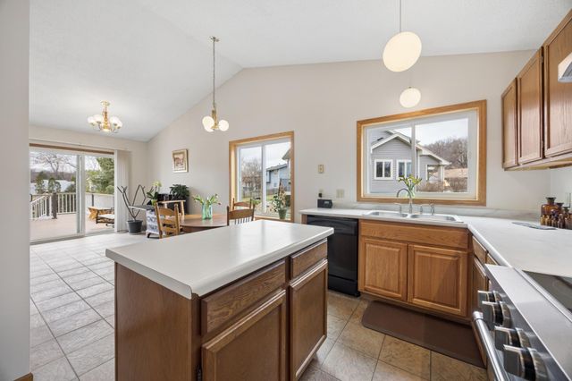 12975 Garner Lane, Apple Valley, MN 55124