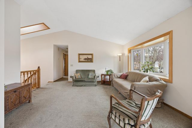 12975 Garner Lane, Apple Valley, MN 55124