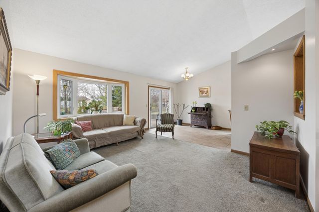 12975 Garner Lane, Apple Valley, MN 55124