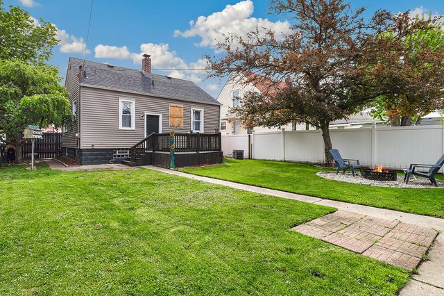 7414 Van Buren Avenue, Hammond, IN 46324