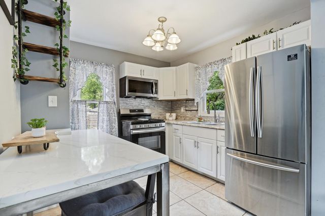 7414 Van Buren Avenue, Hammond, IN 46324