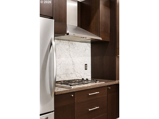 1930 S RIVER Dr 103, Portland, OR 97201