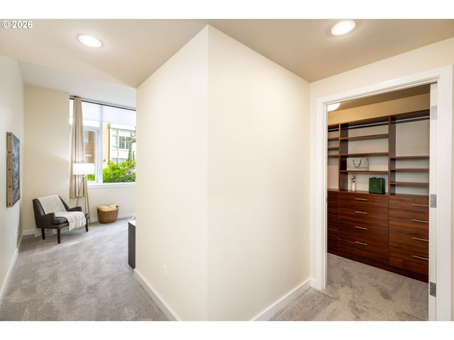 1930 S RIVER Dr 103, Portland, OR 97201