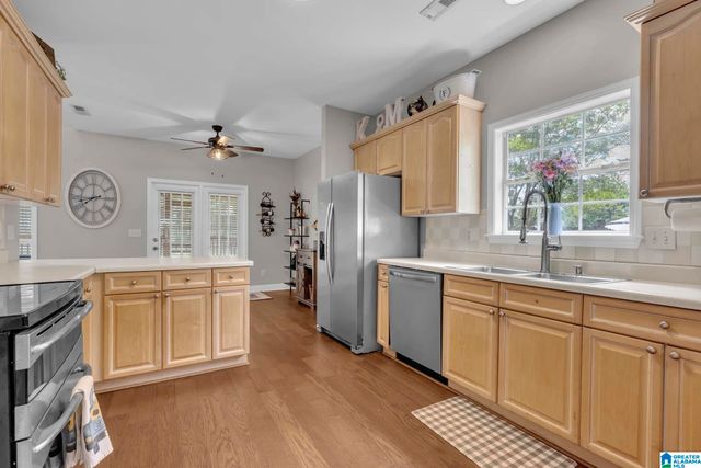 565 FOREST LAKES DRIVE, Sterrett, AL 35147