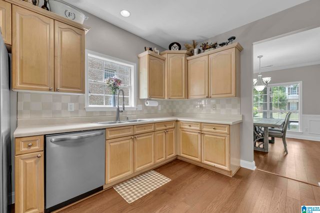 565 FOREST LAKES DRIVE, Sterrett, AL 35147