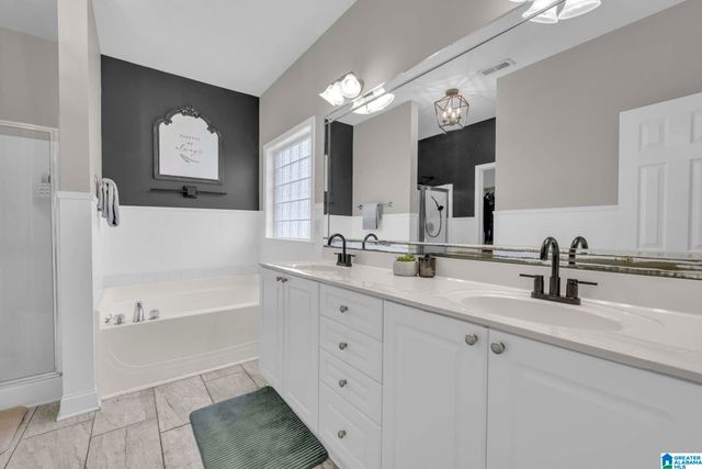 565 FOREST LAKES DRIVE, Sterrett, AL 35147