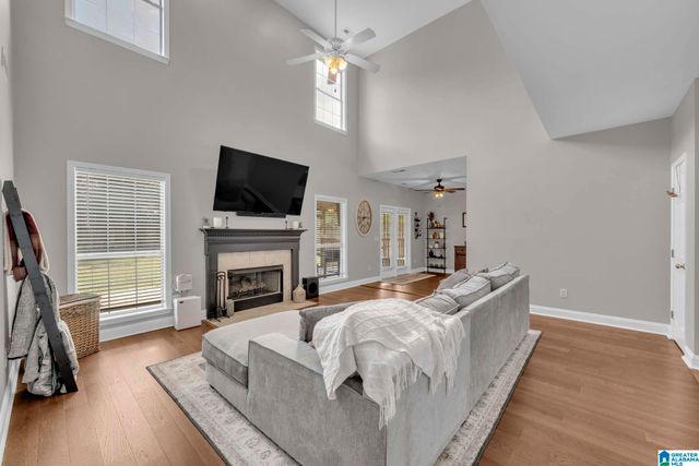 565 FOREST LAKES DRIVE, Sterrett, AL 35147