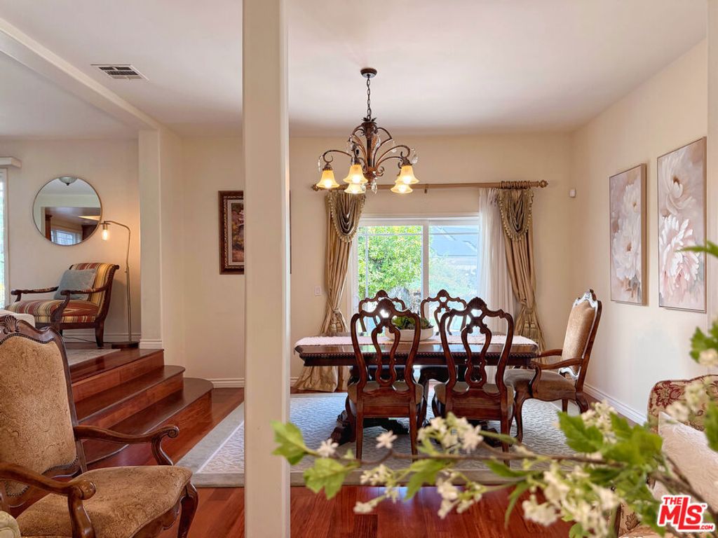 Image 22 of property listing at 4814 Ramsdell Avenue, La Crescenta, CA 91214