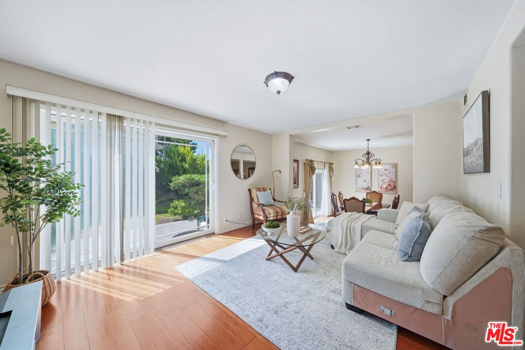 Image 25 of property listing at 4814 Ramsdell Avenue, La Crescenta, CA 91214
