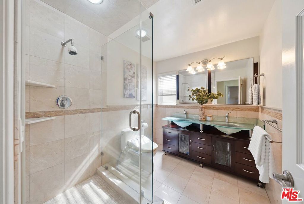 Image 42 of property listing at 4814 Ramsdell Avenue, La Crescenta, CA 91214