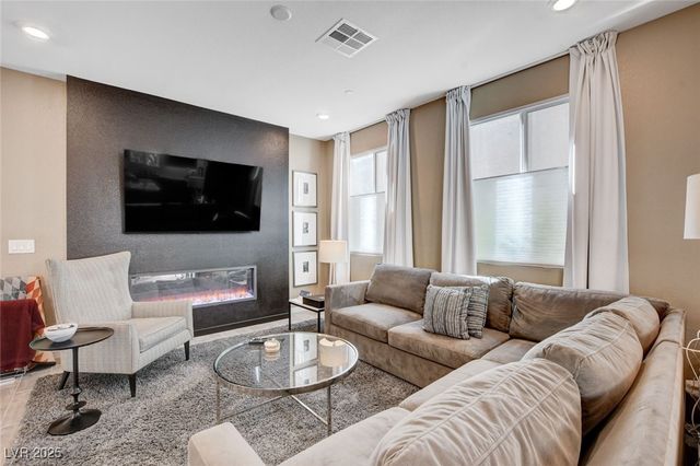 10668 Deibel Avenue, Las Vegas, NV 89166