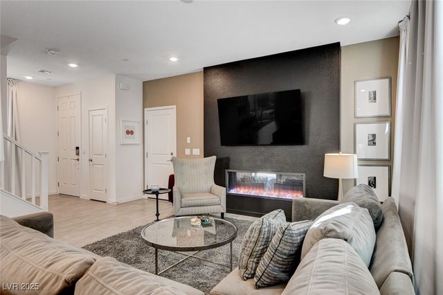 10668 Deibel Avenue, Las Vegas, NV 89166