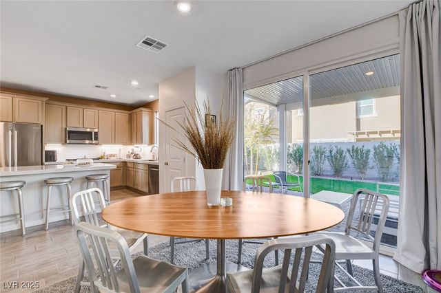 10668 Deibel Avenue, Las Vegas, NV 89166