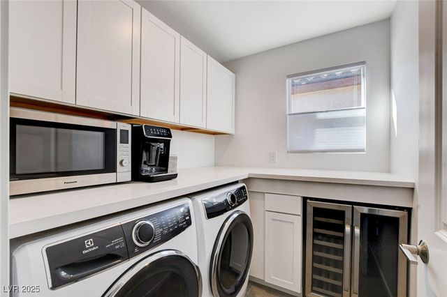 10668 Deibel Avenue, Las Vegas, NV 89166