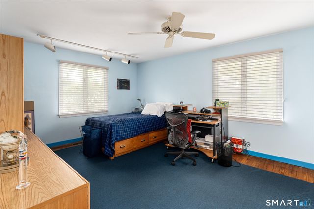 27 Nob Hill Lane, Stamford, CT 06903