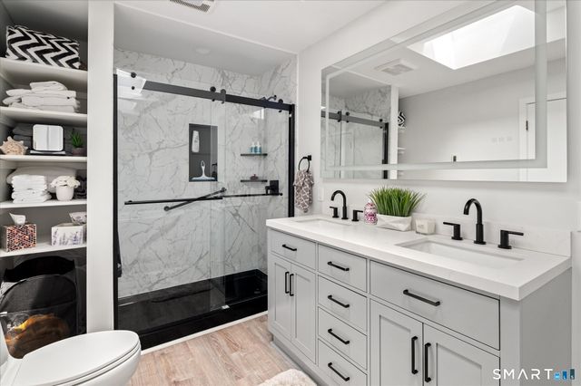 27 Nob Hill Lane, Stamford, CT 06903