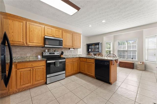 3322 Barry Lane, Gainesville, GA 30506