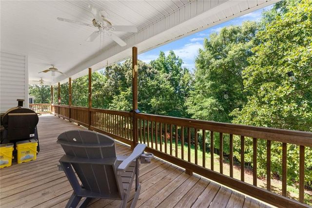3322 Barry Lane, Gainesville, GA 30506