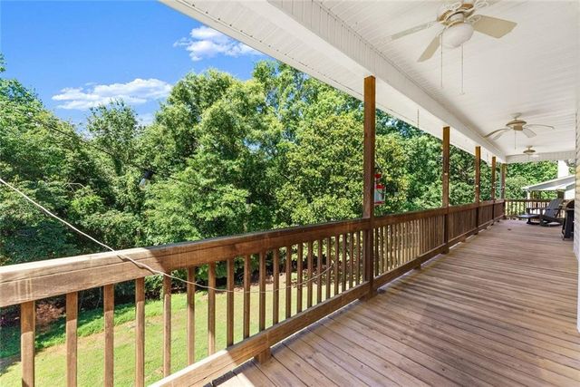 3322 Barry Lane, Gainesville, GA 30506
