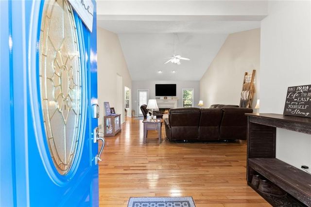 3322 Barry Lane, Gainesville, GA 30506
