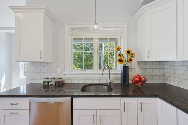 45 Endicott Ave 8, Somerville, MA 02144