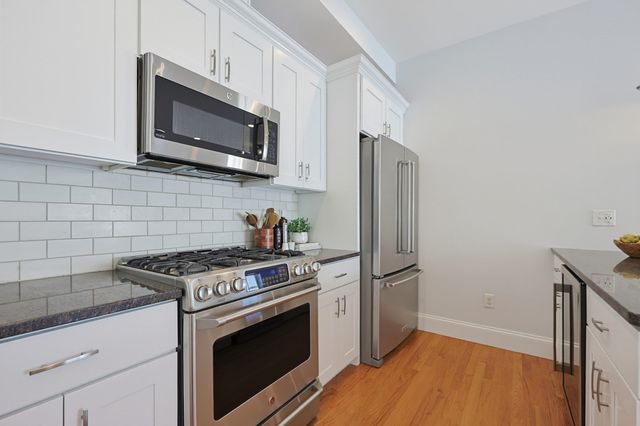 45 Endicott Ave 8, Somerville, MA 02144