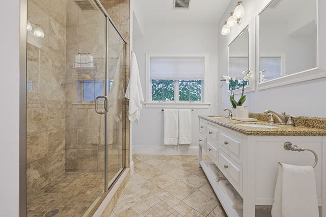 45 Endicott Ave 8, Somerville, MA 02144