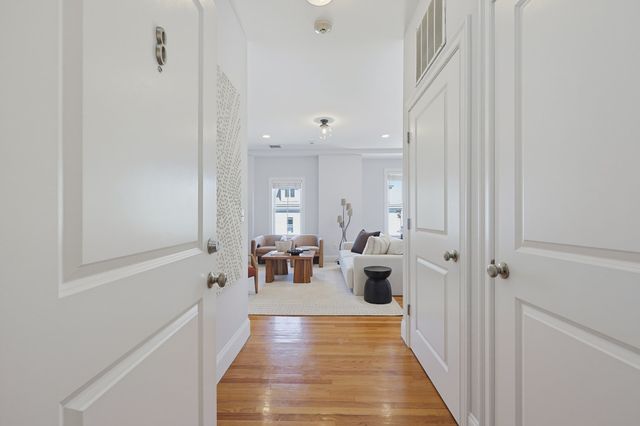 45 Endicott Ave 8, Somerville, MA 02144