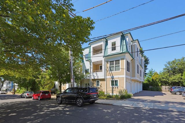 45 Endicott Ave 8, Somerville, MA 02144