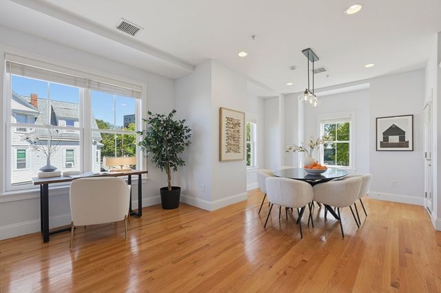 45 Endicott Ave 8, Somerville, MA 02144