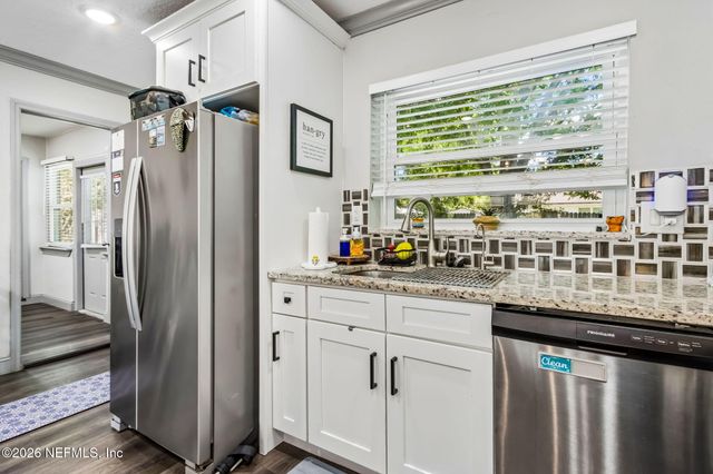 1135 MURRAY Drive, Jacksonville, FL 32205